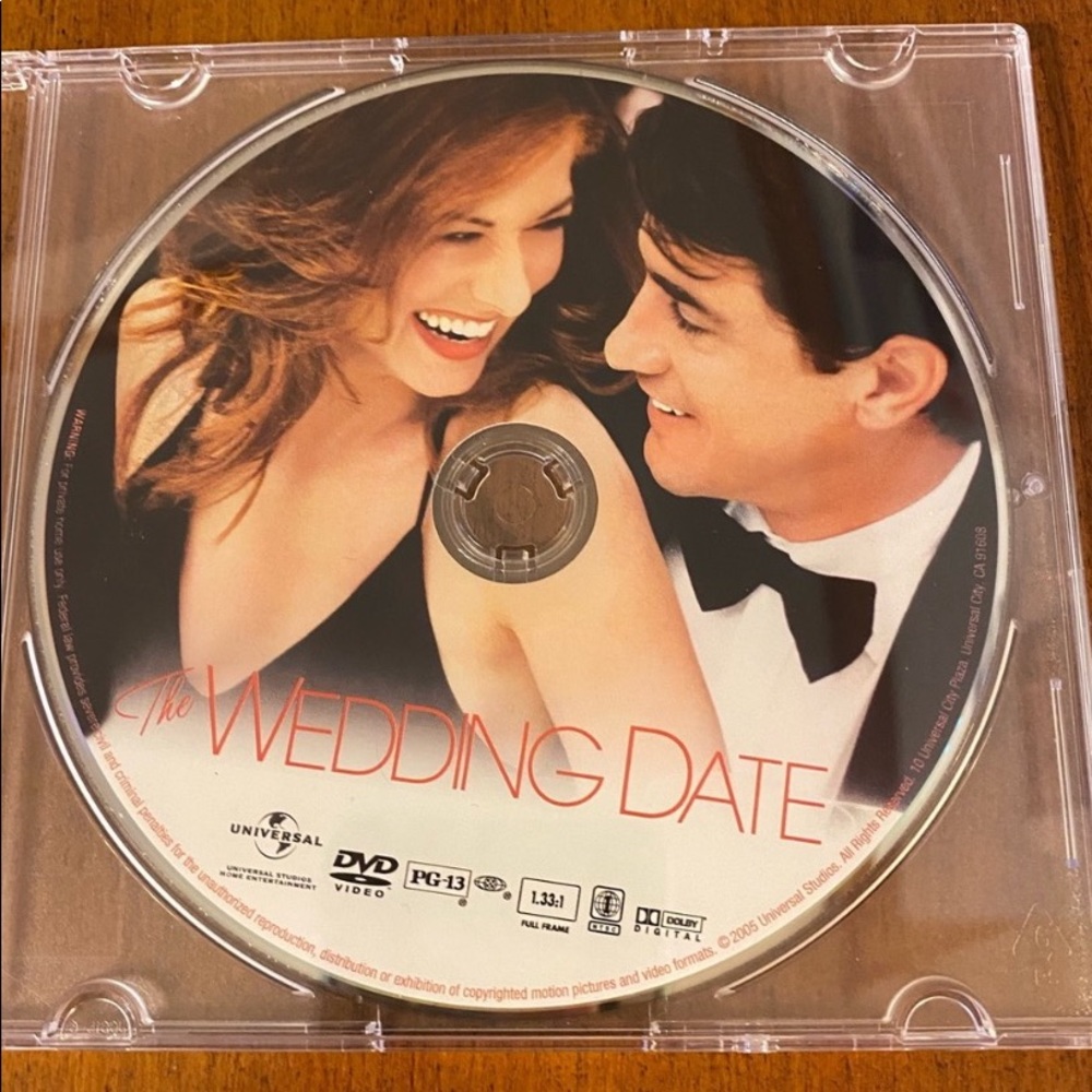 Excellent used condition DVD, The Wedding Date. No original case 💍🎶🌼